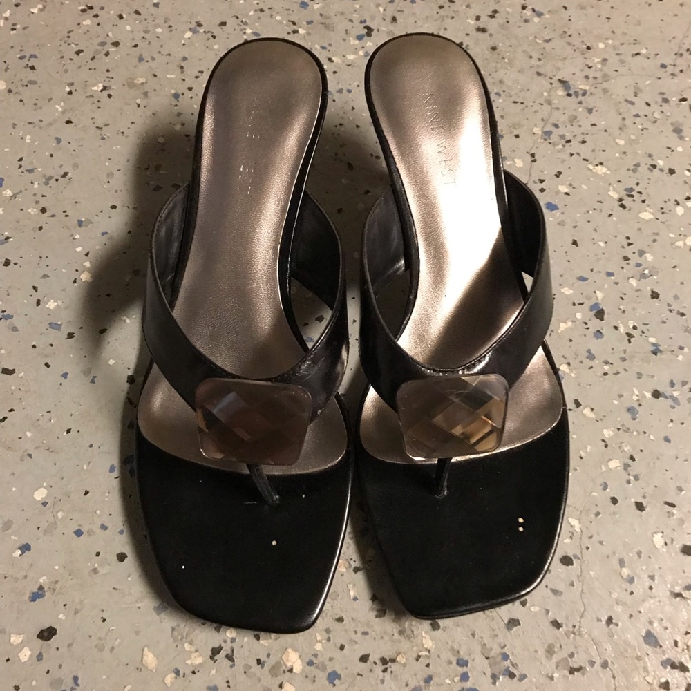 Heel sandals 2”